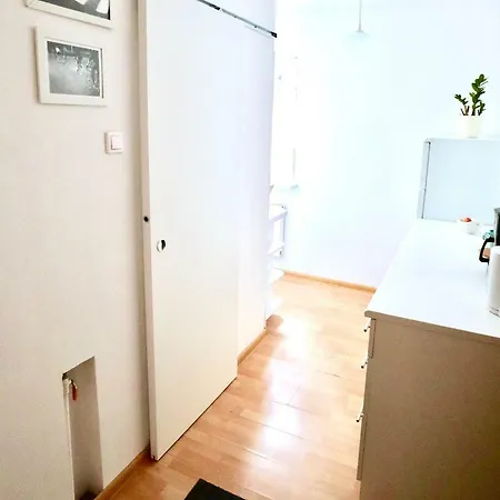 „na Pietrze Studio” Apartment, Ul. Syrokomli 4,sopot * 소포트